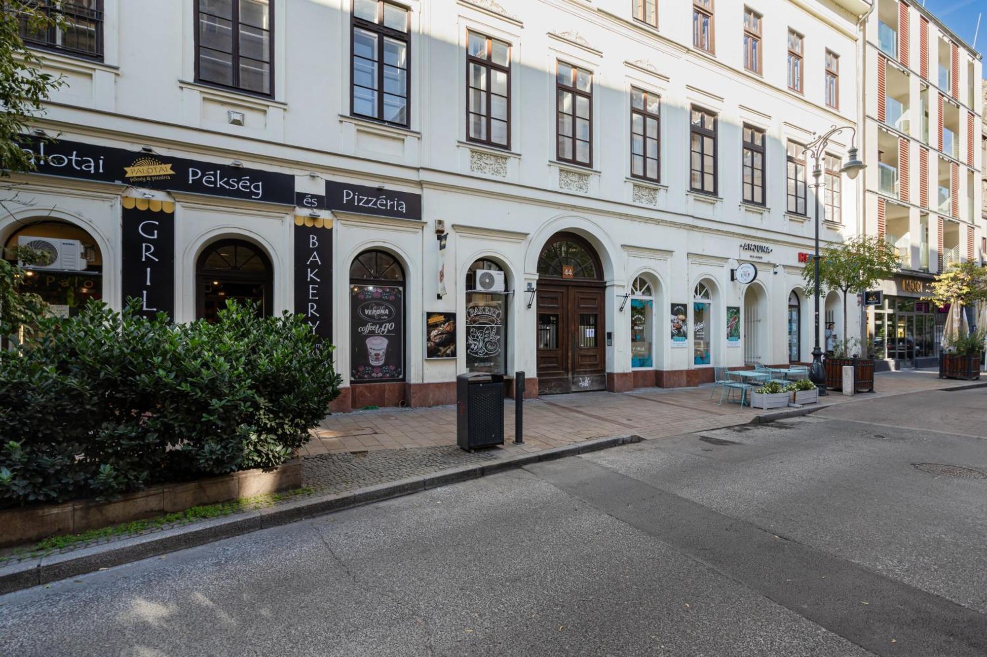 Kiraly 44 Luxury Apartment With Free Parking 布达佩斯 外观 照片