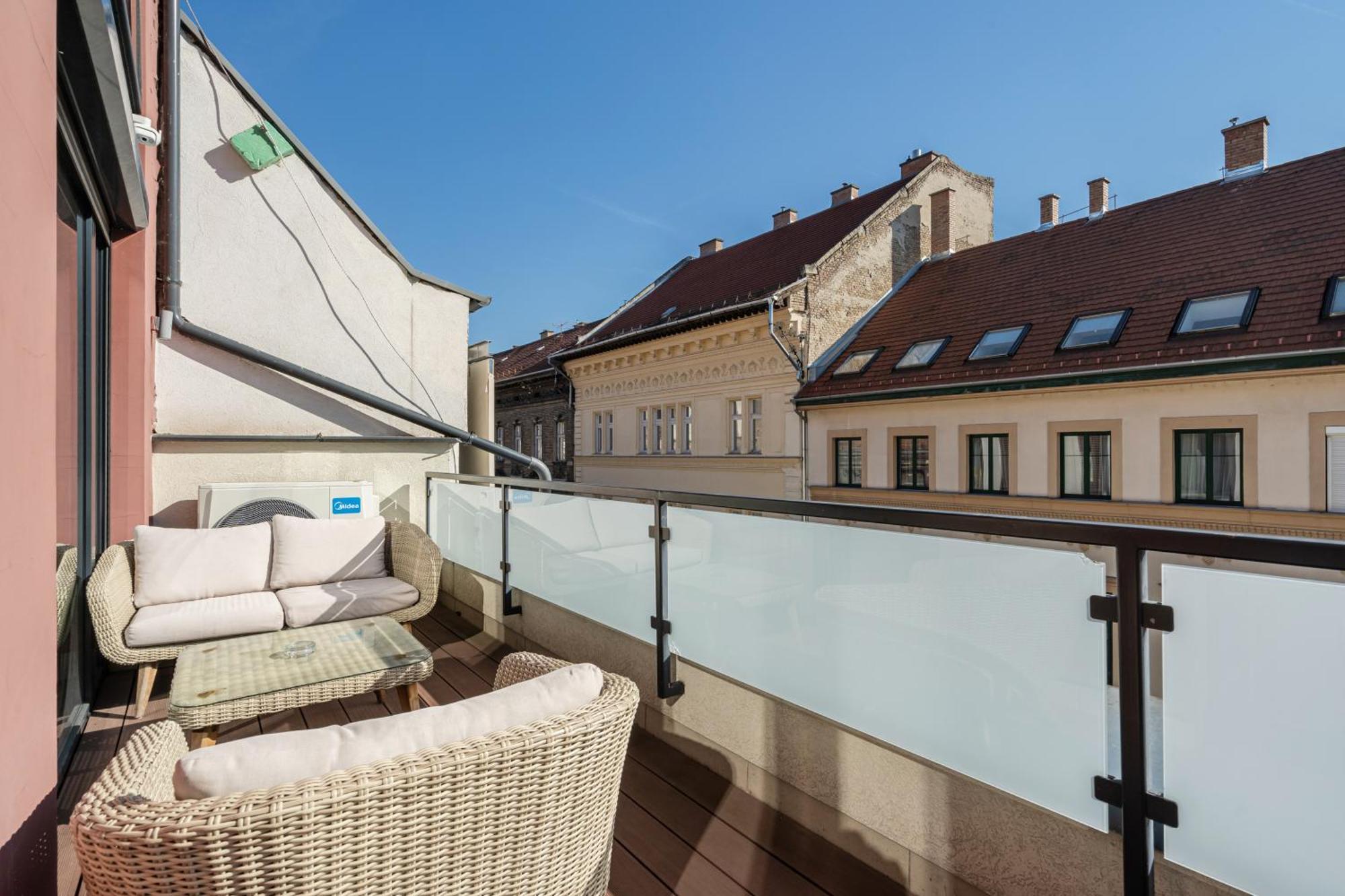 Kiraly 44 Luxury Apartment With Free Parking 布达佩斯 外观 照片